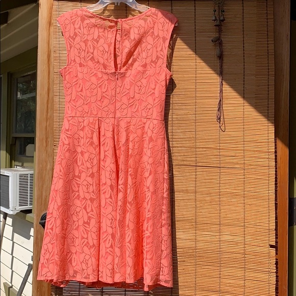 London Times coral lace high summer spring chic - Picture 4 of 8